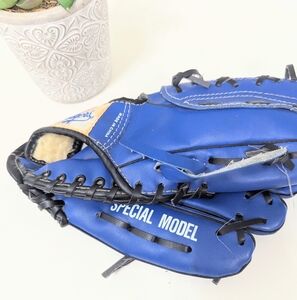VINTAGE SGA Los Angeles Dodgers MLB Target YOUTH BASEBALL GLOVE 2605